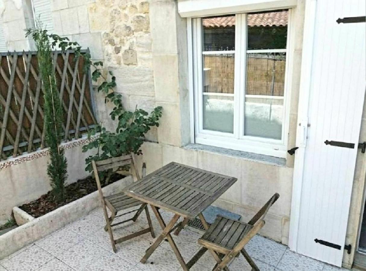 Cozy Cozy Apartment Jonzac Exterior photo